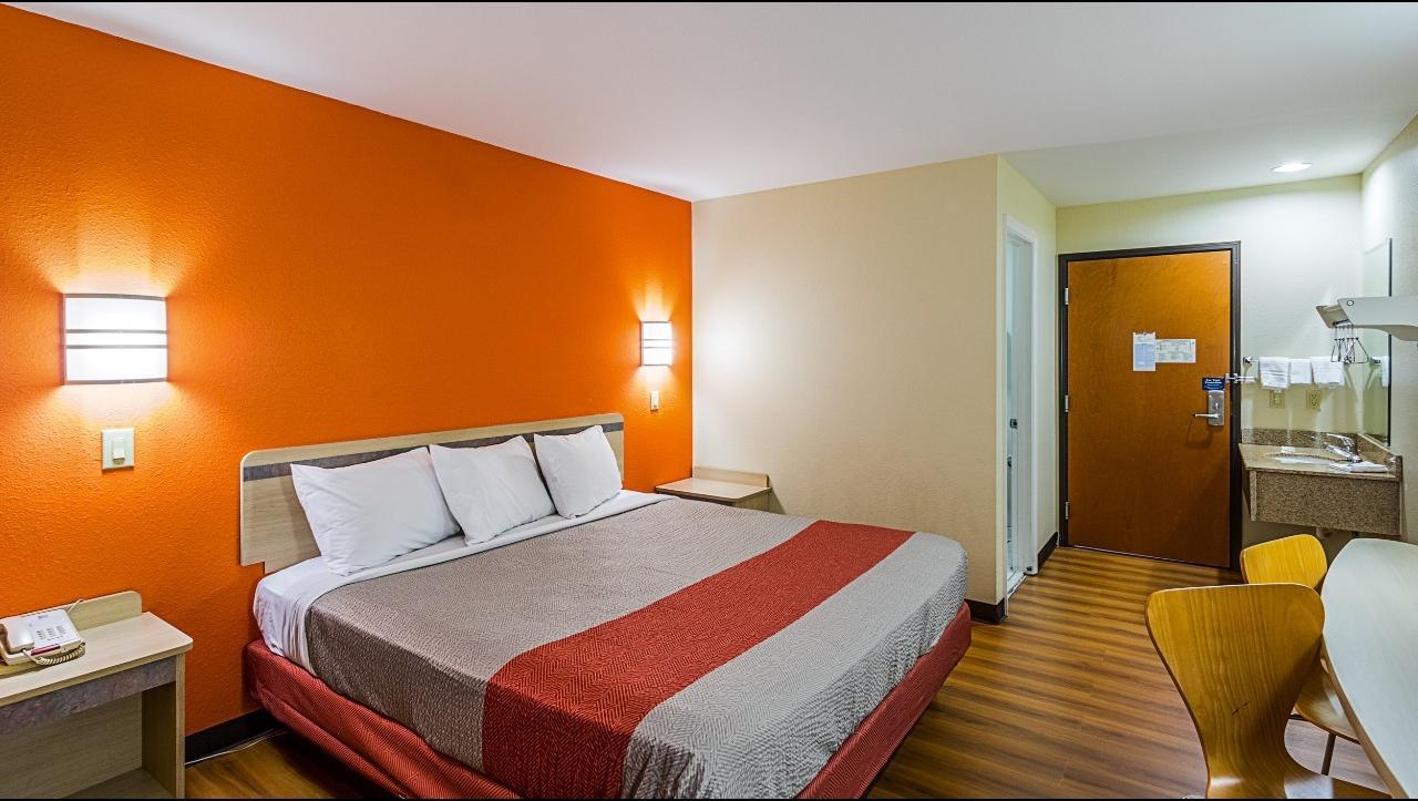 Motel 6-Urbana, Il Шампейн Екстериор снимка