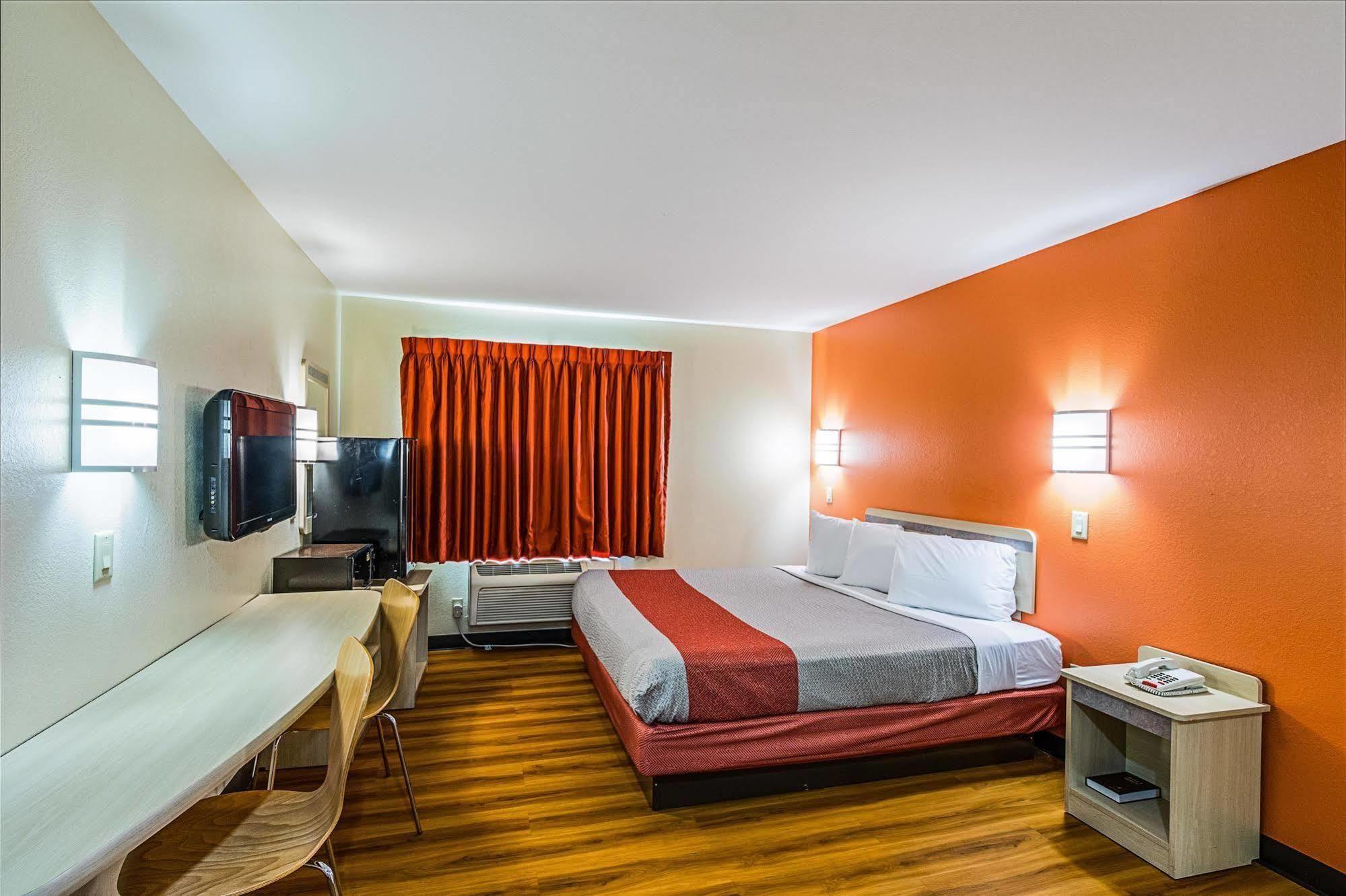 Motel 6-Urbana, Il Шампейн Екстериор снимка